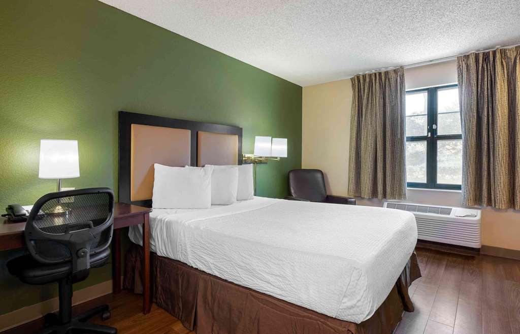 Extended Stay America Suites - San Diego - Carlsbad Village By The Sea Номер фото